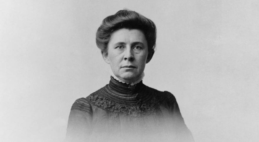 Ida Tarbell Enfreta Rockefeller